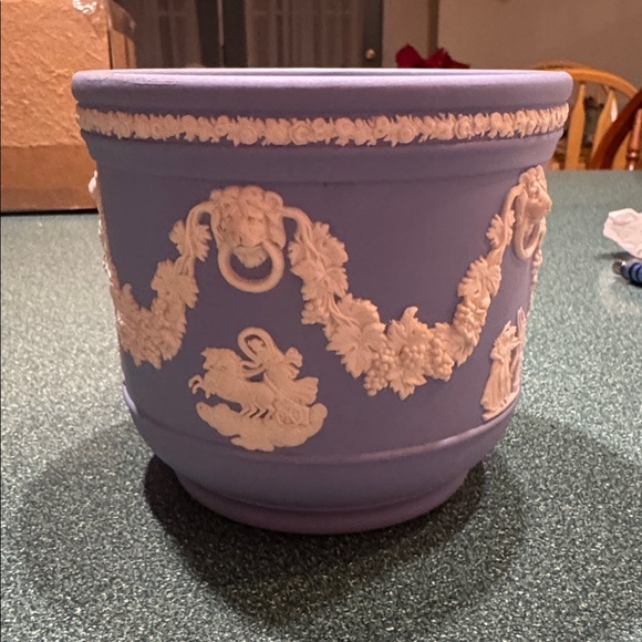 Wedgewood Jasperware vase pot Cachepot 1954 - Picture 3 of 7